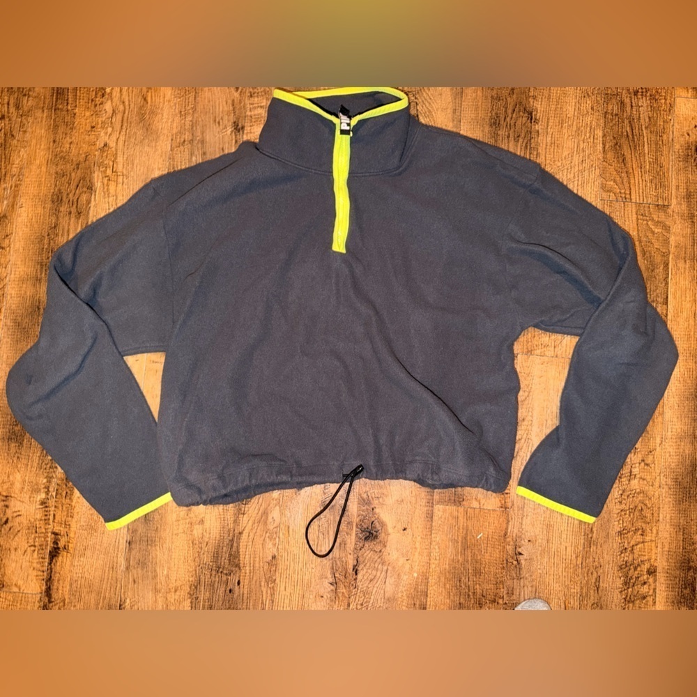 VS Victoria Secrets fleece gray cropped pullover w/ Neon Accents & drawstring
